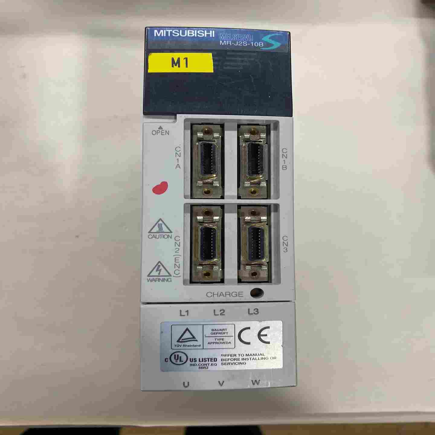 议价三菱驱动器,MR-J2S-10B,成色如图,实物拍摄,功能包