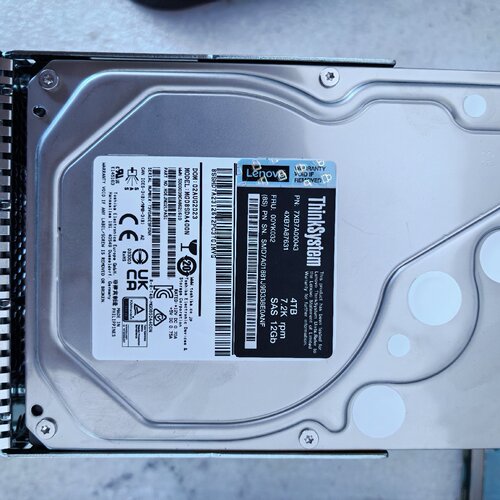 联想4TSAS00YK032东芝MG04SCA40EE议价