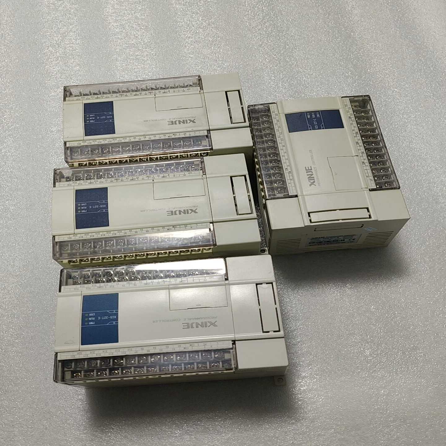 信捷PLCXC5-32T-E功能完好，成色漂亮，测