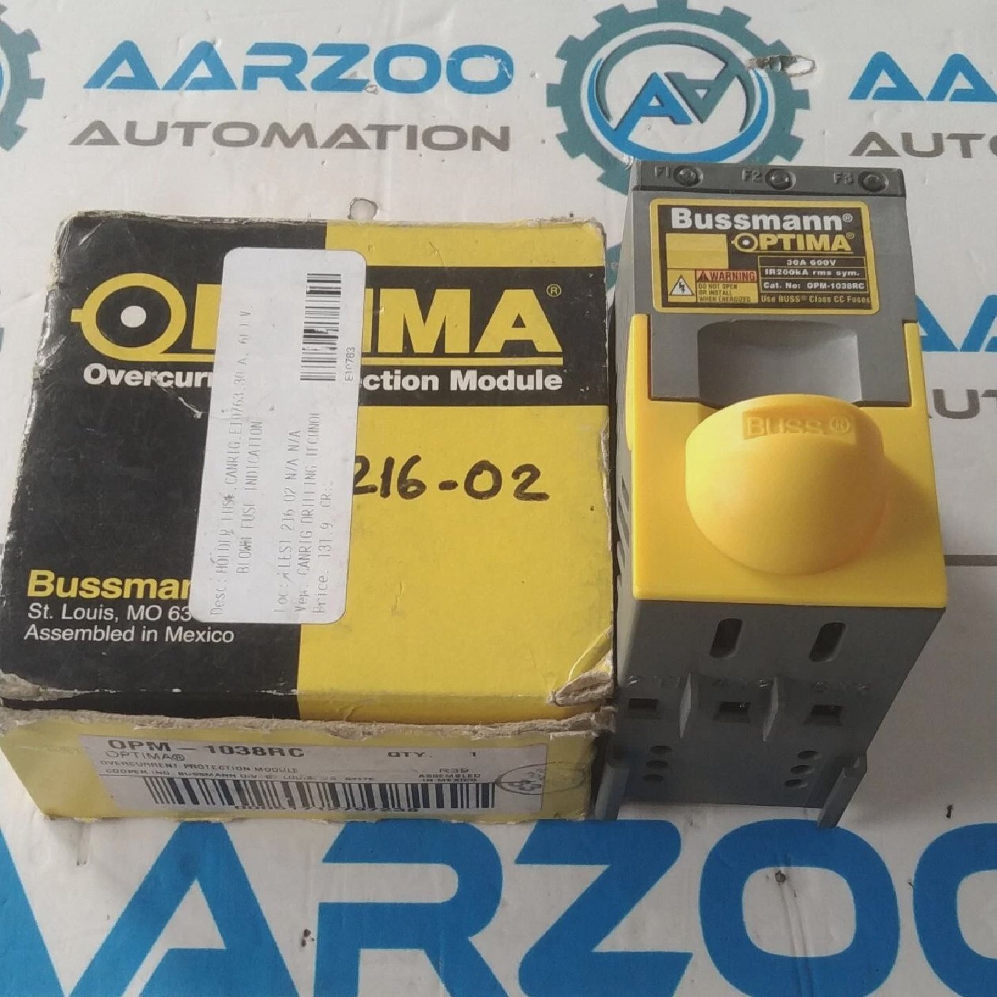 Bussmann Optima OPM1038RC Overcurrent Protection Module Fuse - 实物图