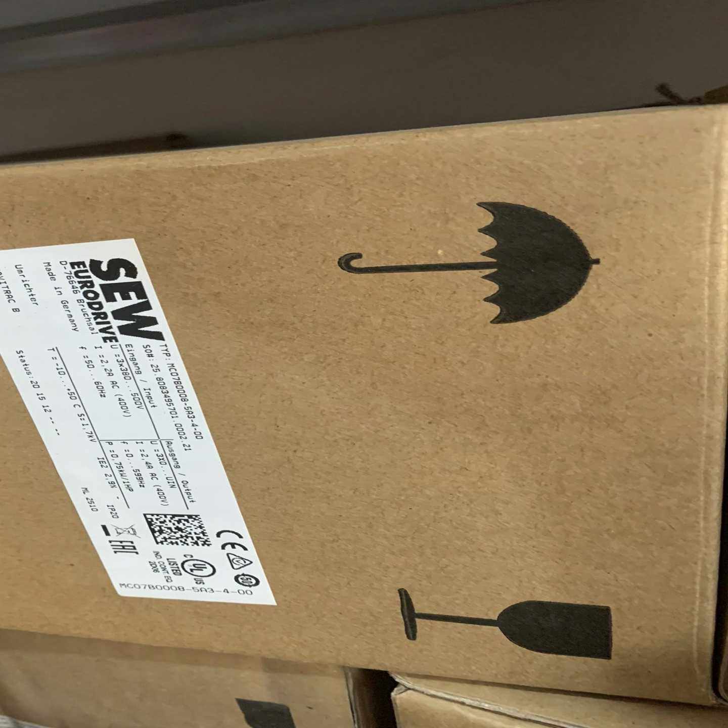 (工仔机械）SEW变频器MC07B0008-5A3-4-0