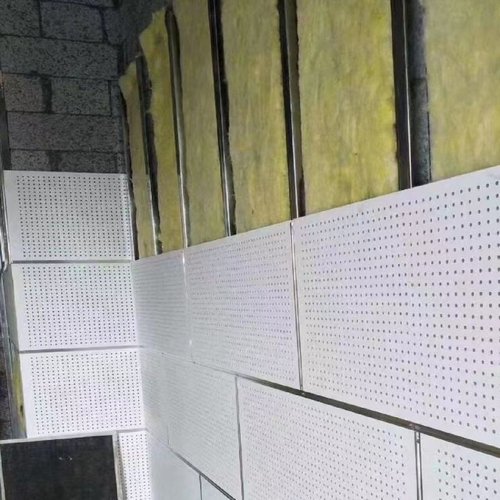 微孔吸音板学校体育馆超微孔吸声板墙面装饰吸收杂音穿孔吸音板
