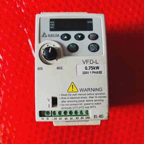 溢价-VFD007L21A台达变频器VFDL0.75W