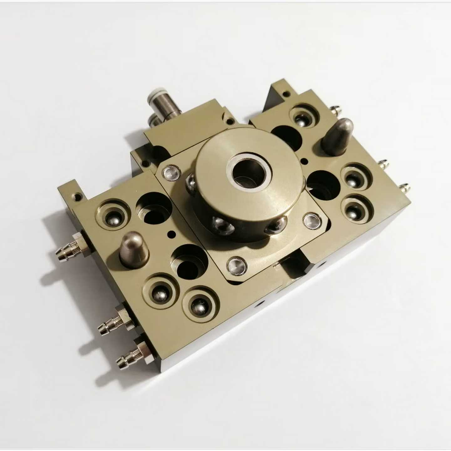 a10kg机械手治具快速交换夹具快换盘-10Q/10QJ机械手侧-1