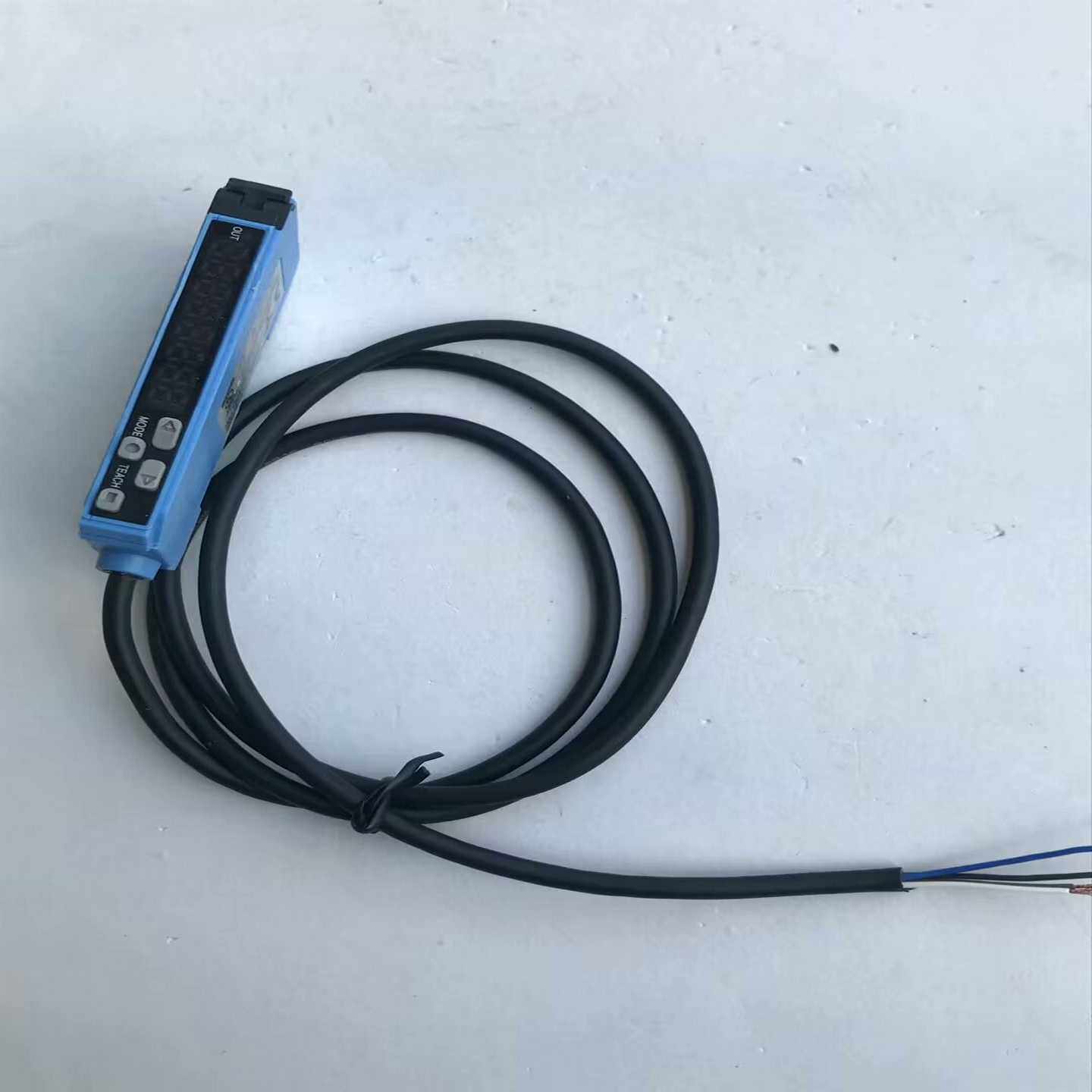 德国SICK光纤放大器WLL180T-P432，成询价
