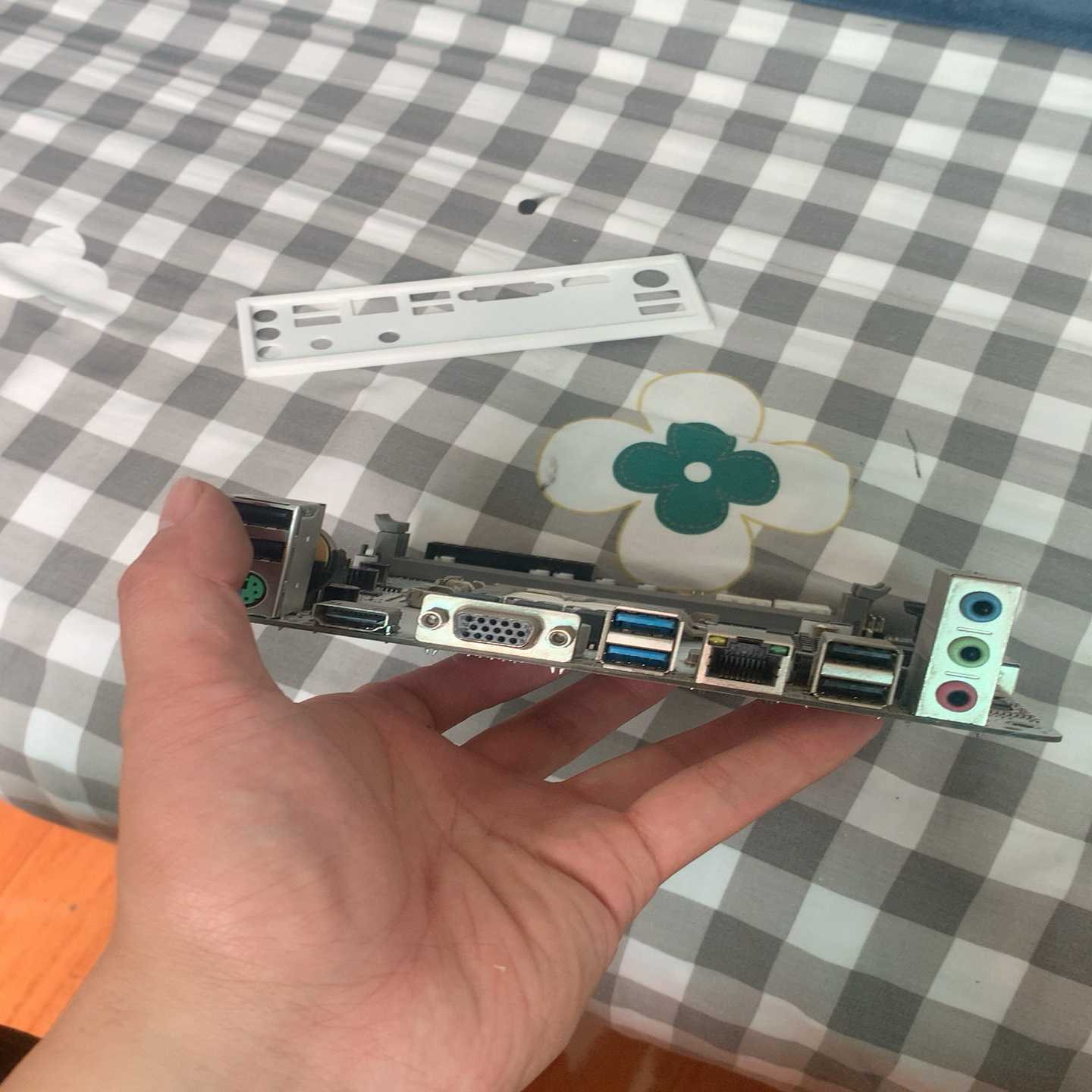 （议价）精粤b85itx主板，带m2接口，功能完好无暗病，带挡板，包