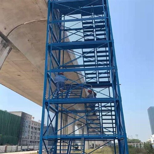 镀锌钢国标安全爬梯护笼玻璃钢不锈钢基坑楼顶外墙水池钢直梯子