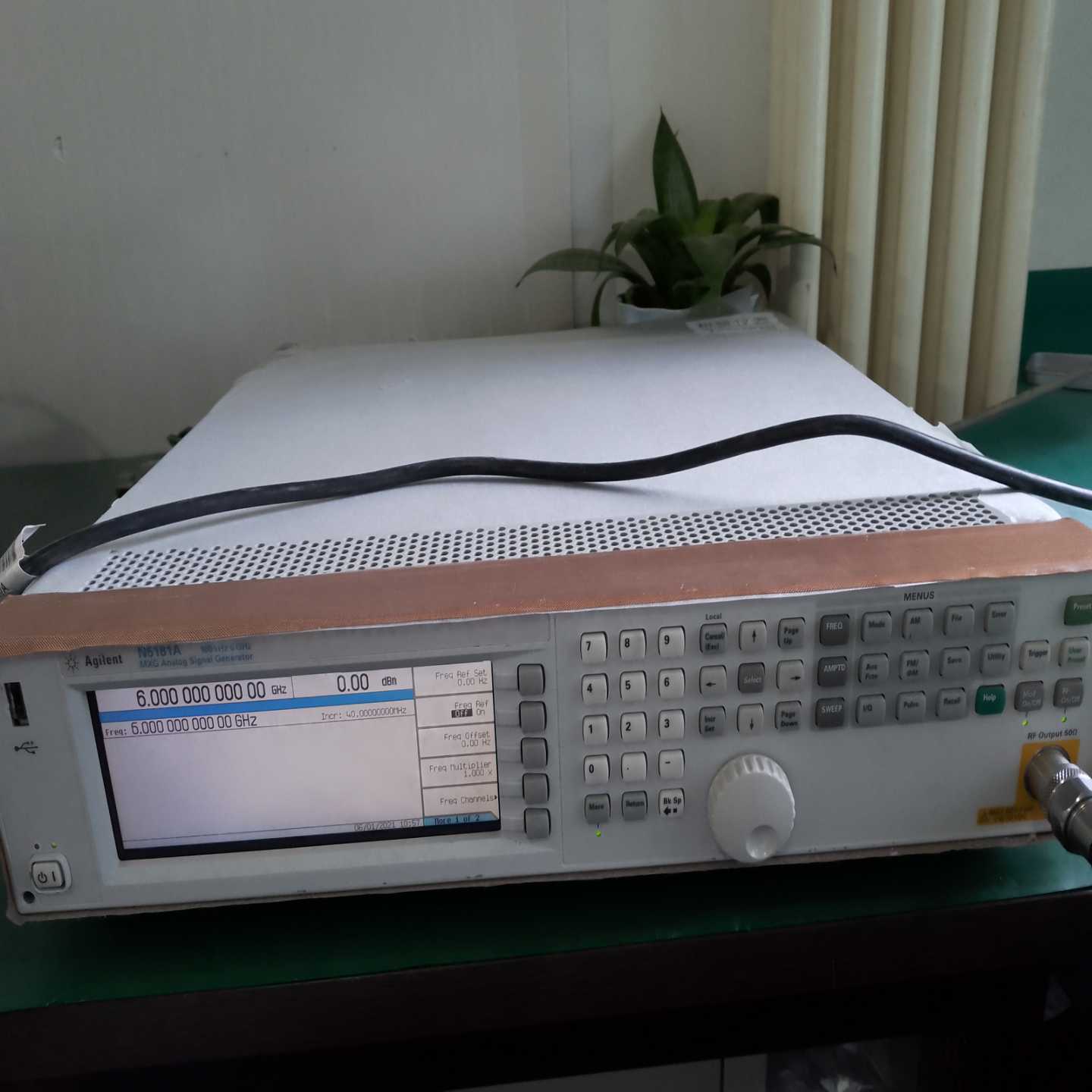 安捷伦N5181A信号源100k~6GHz，功能完好，成色新