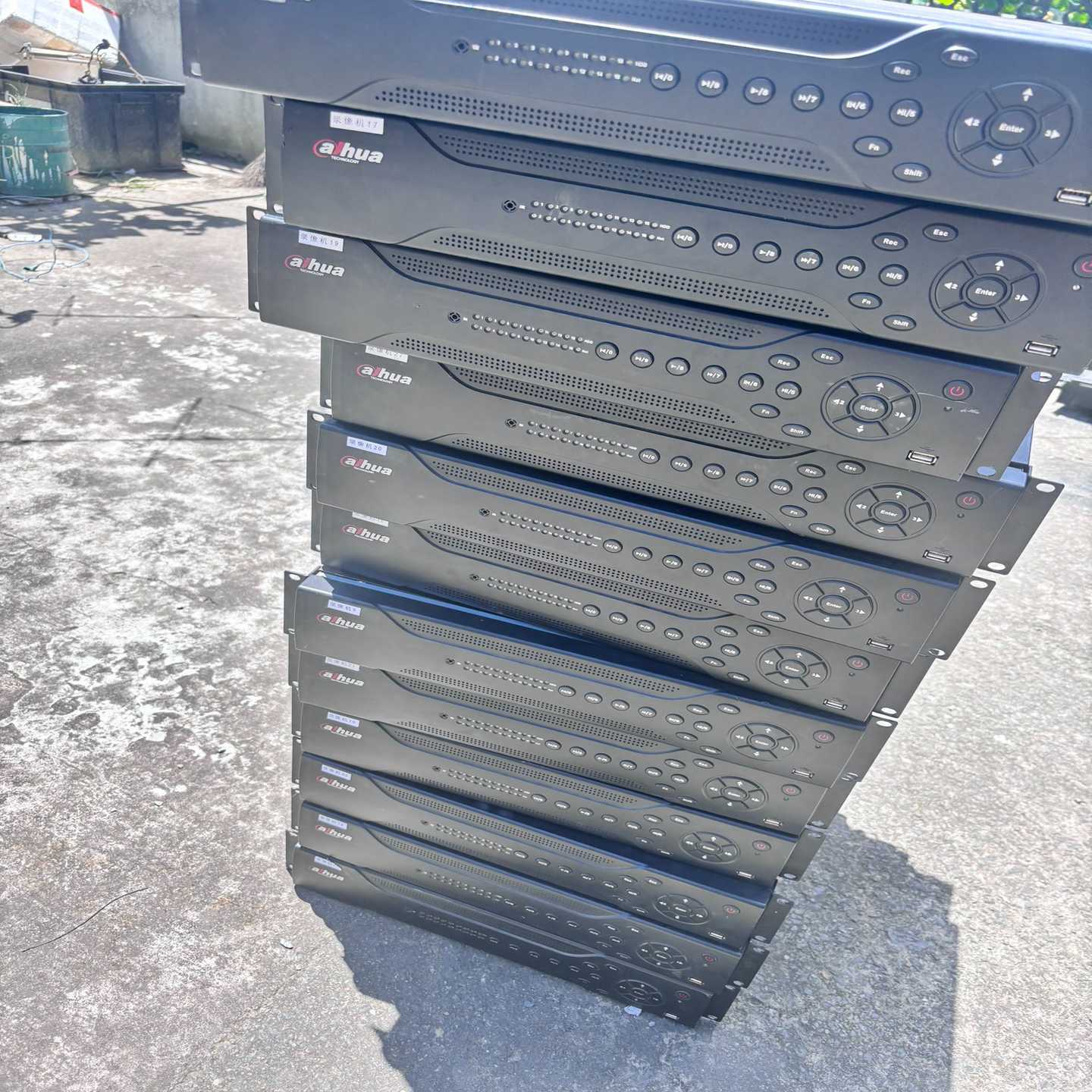 议价大华硬盘录像机DH-DVR5816-S16路960H模拟8