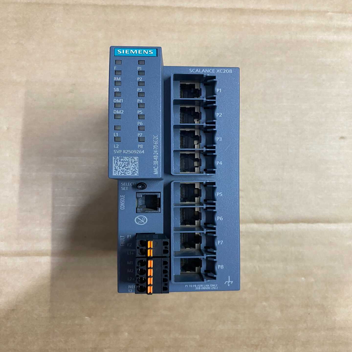 西门子交换机，型号6GK5208-0BA00-2AC2，