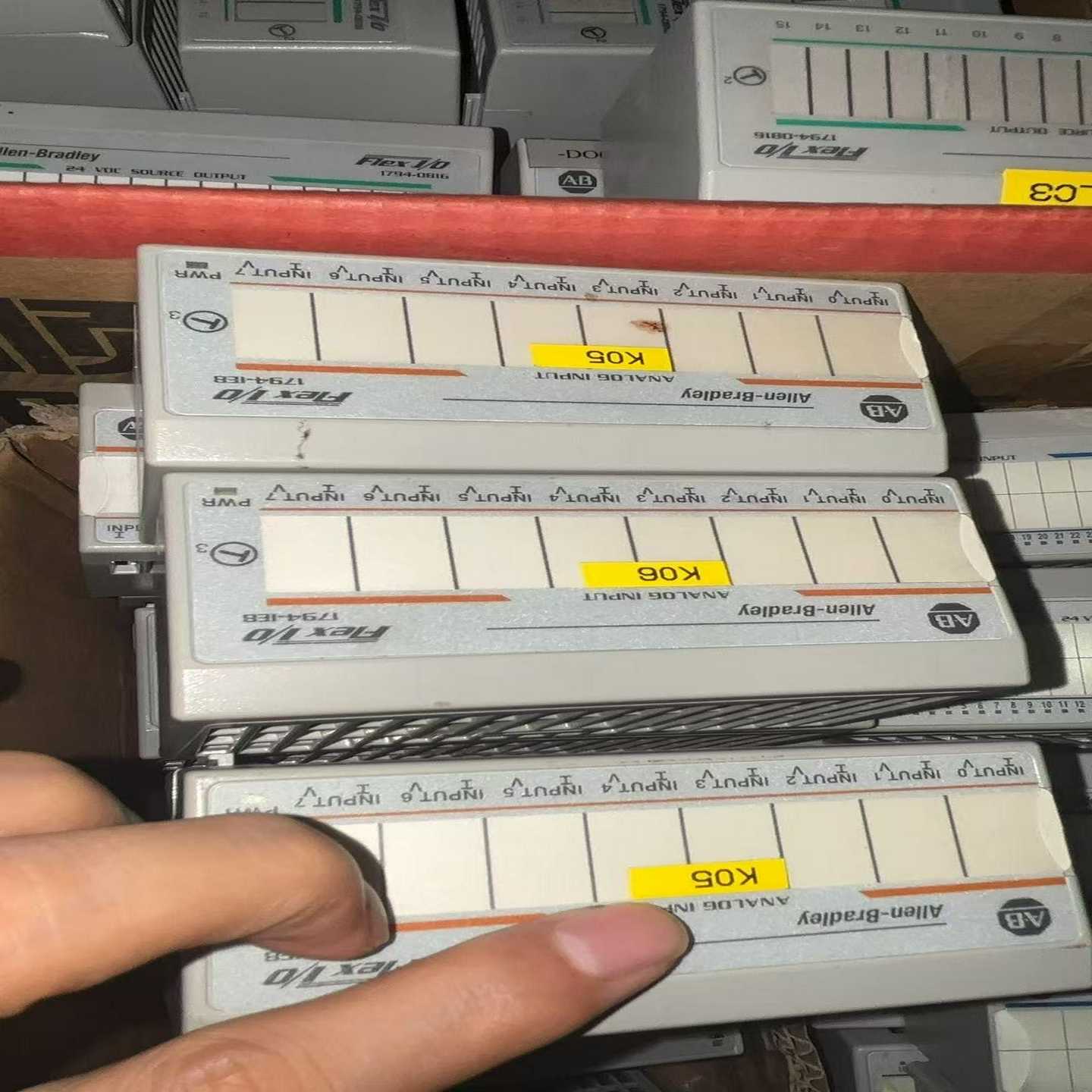 AB罗克韦尔1794-IE8FlexI/O模拟输入模--议价商品