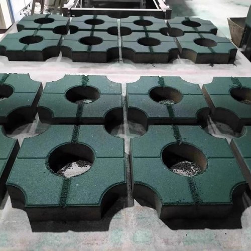 八字砖草坪砖8字砖井字砖停车位面包砖透水砖西班牙荷兰砖植草砖