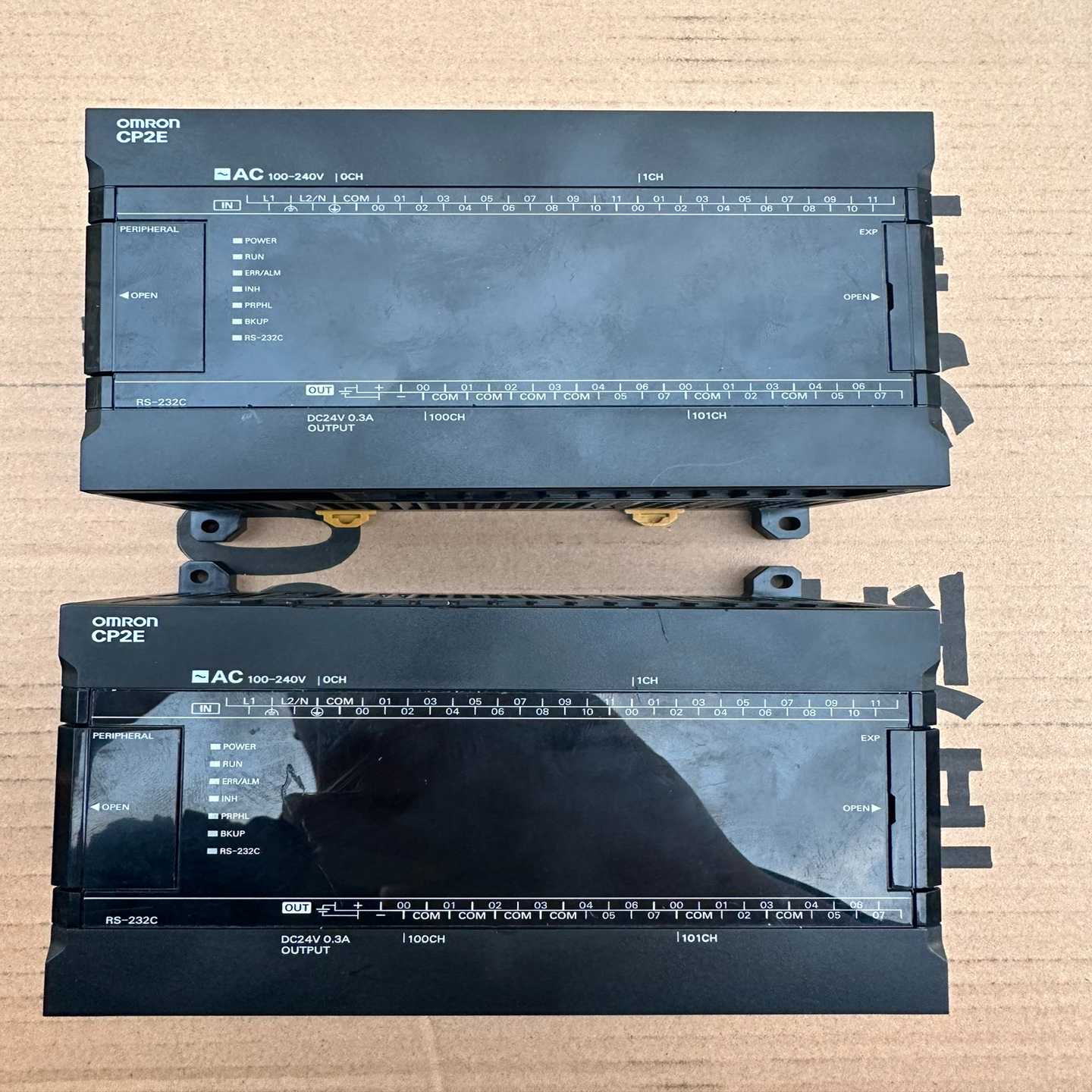 询价OMRONCP2E-E40DR-A-932拆机件功能完好，有2个议价