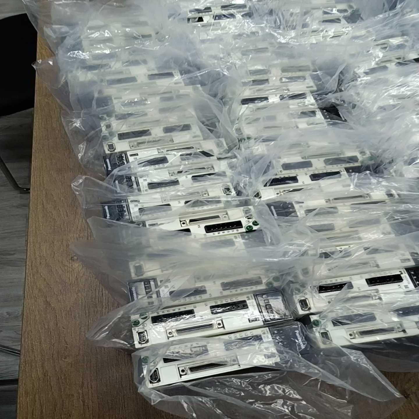 松下伺服MHMF022L1U2MMADLN15SEMAD--议价商品