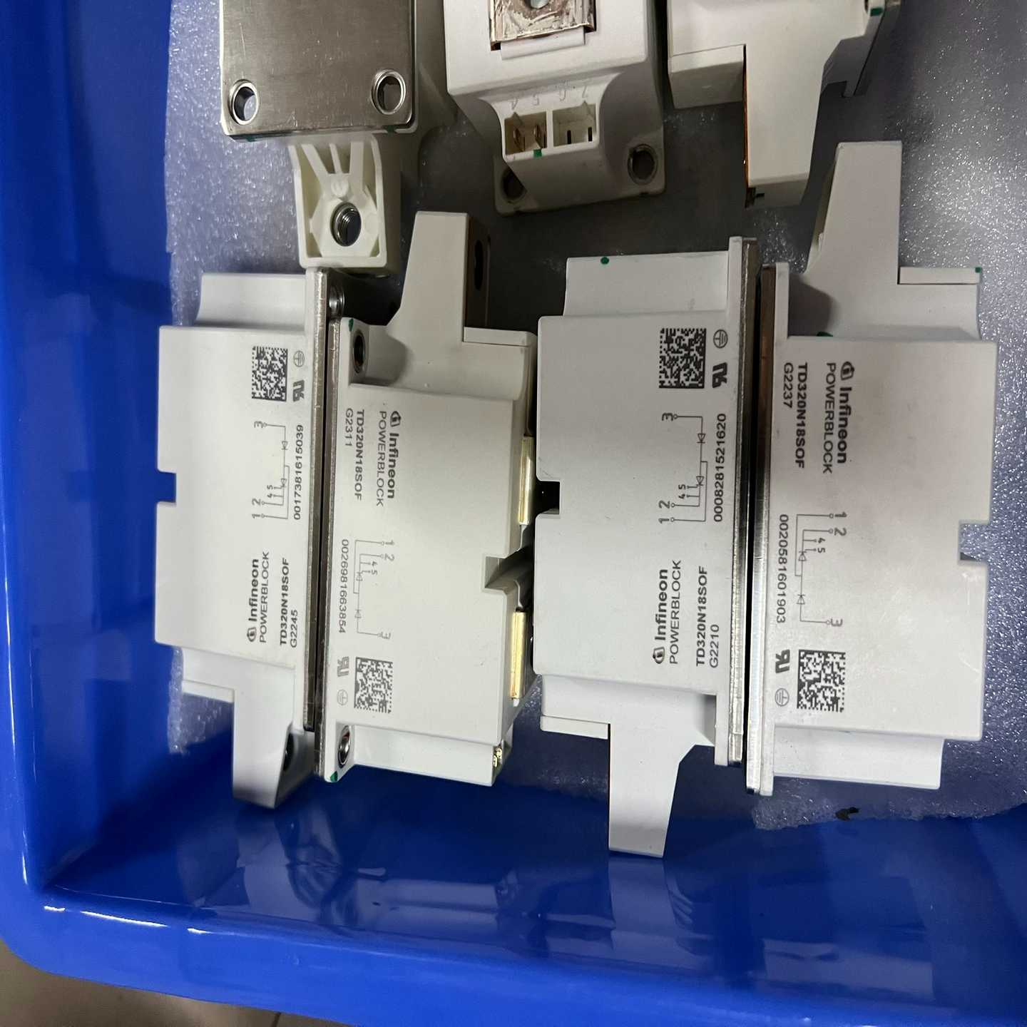 询价~TD320N18SOF，机器拆的有的赶快下手实价