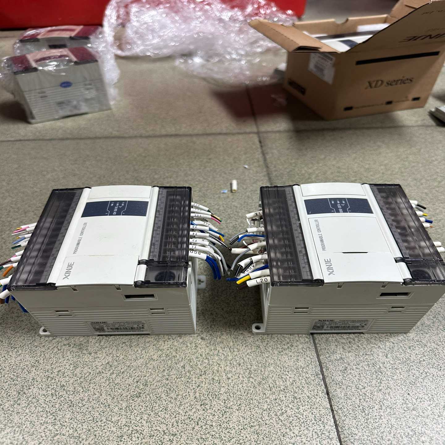 信捷PLCXD5E-30T4-E，成色九五新，功能完好！拆--议价商品