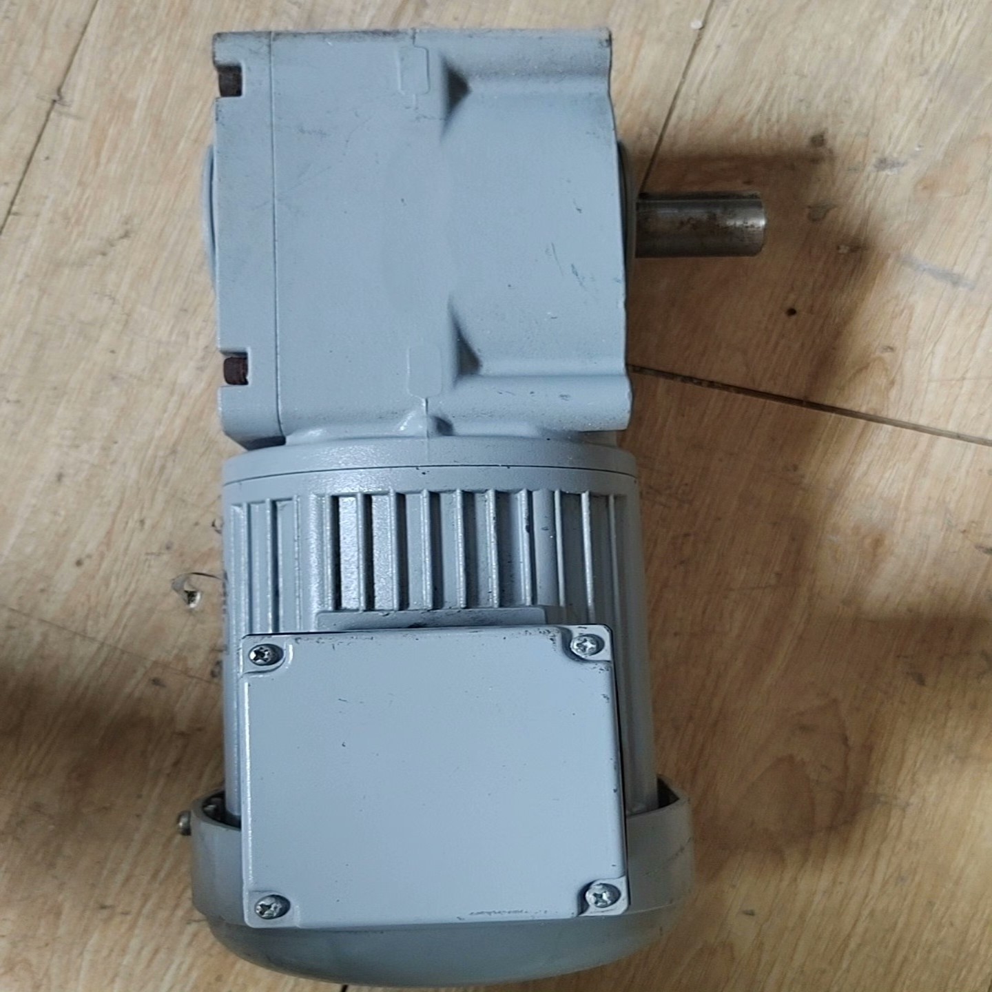 【请询价】GTR日清齿轮减速电机F3L22L010-CTM020WA