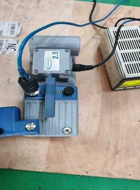 德国普兰德RZ2.5真空泵出售，带CENTERTHREE显--议价商品