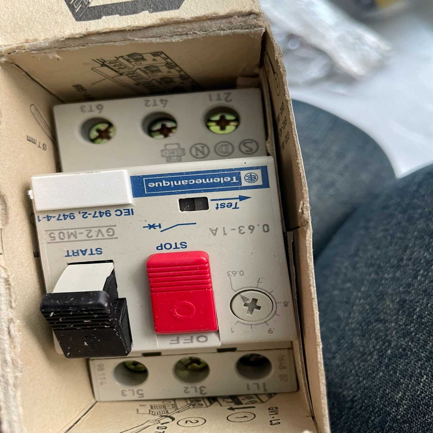 施耐德GV2M05交流接触器，全新带包装，实物拍摄，可直--议价商品