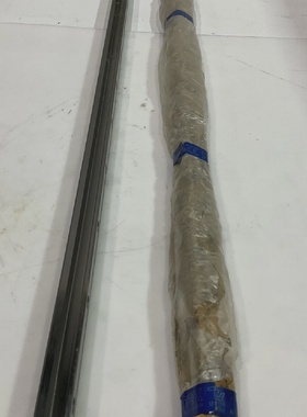 THK  SR30W2SS840L  LM GUIDE LINEAR  RAIL LOT OF 2 Z2M