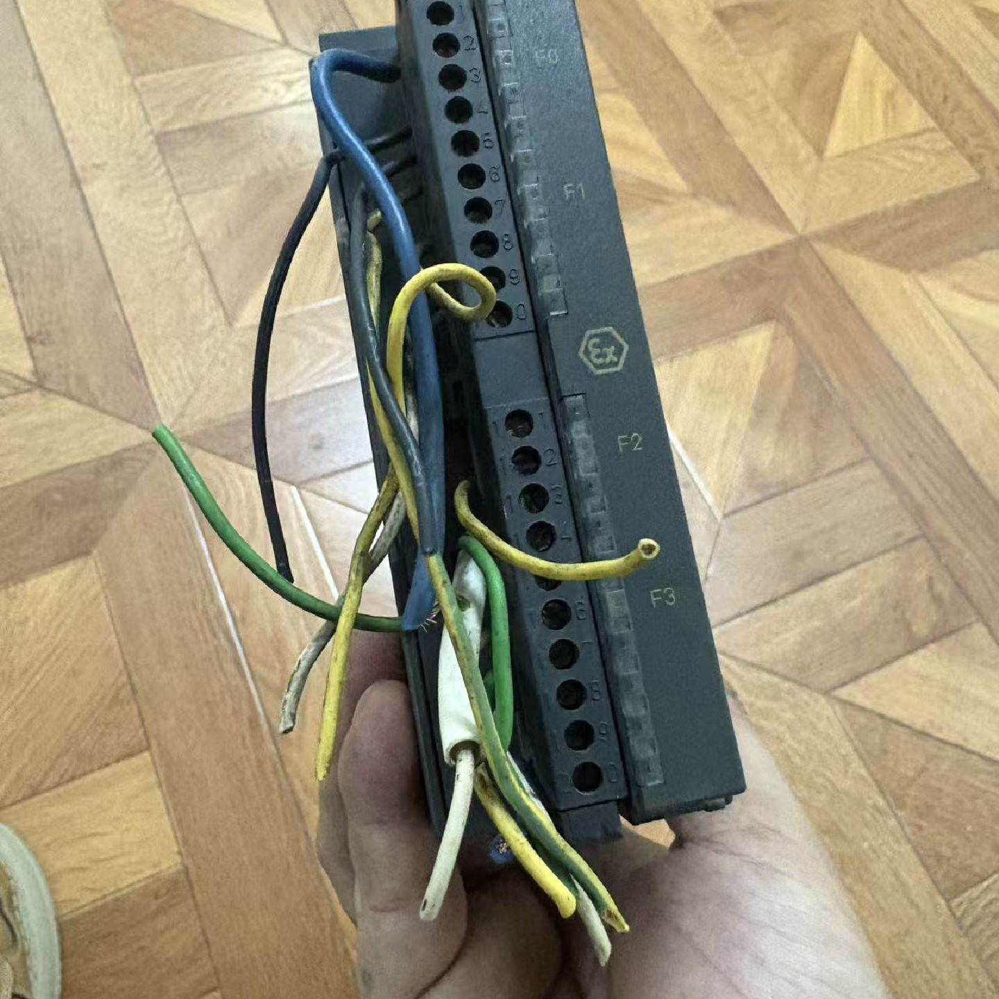 6ES7 331-7RD00-0AB0二手拆机西门子plc模--议价商品