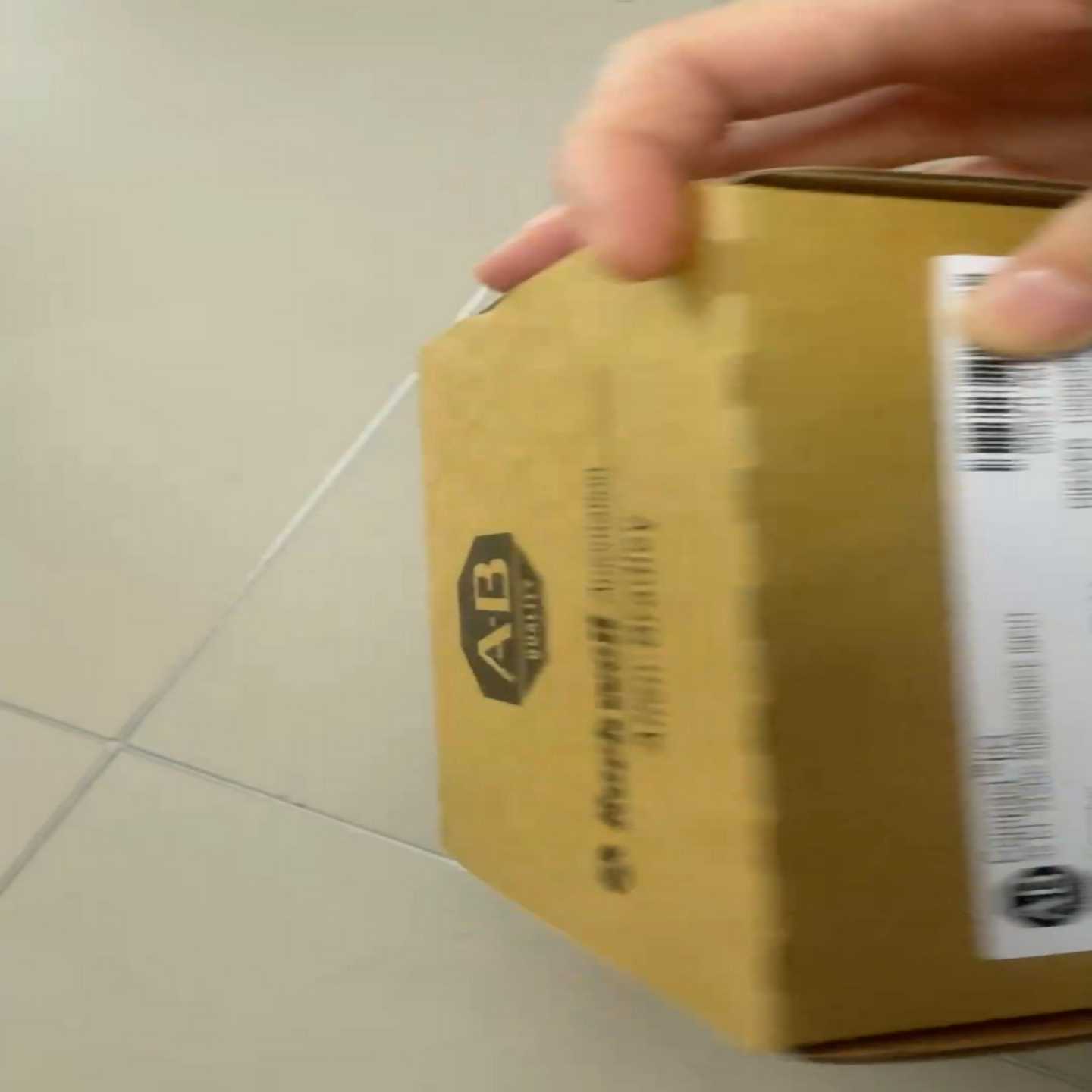 #PLC1769-IQ32输入模块直发询价