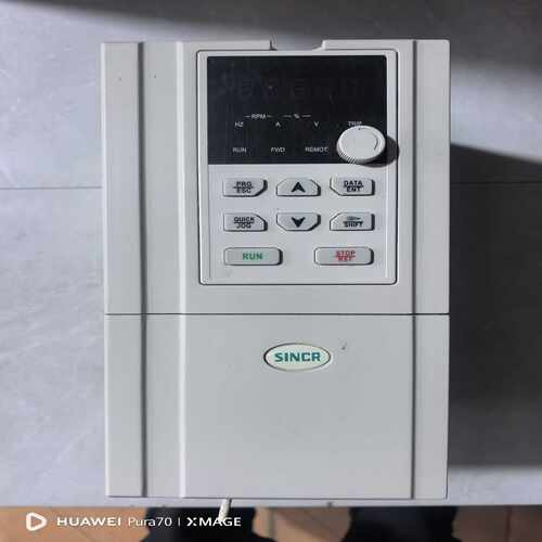 新科瑞变频器C500-5R5G/7R5P-4TB5.5