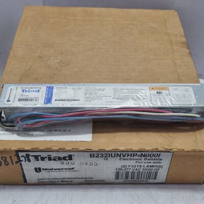 Ballasts lectroniques Universal Triad B232IUNVHPN000I  Lot D