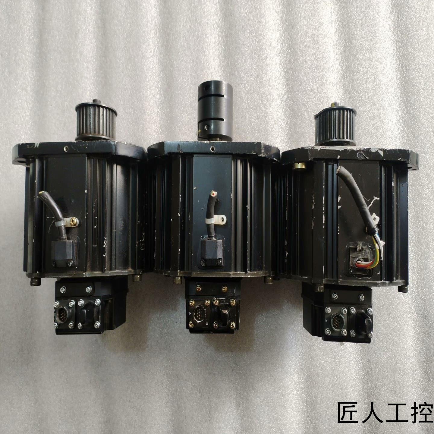安川电机SGMRS-12A2B-YR11 1500W 现货拆议价商品