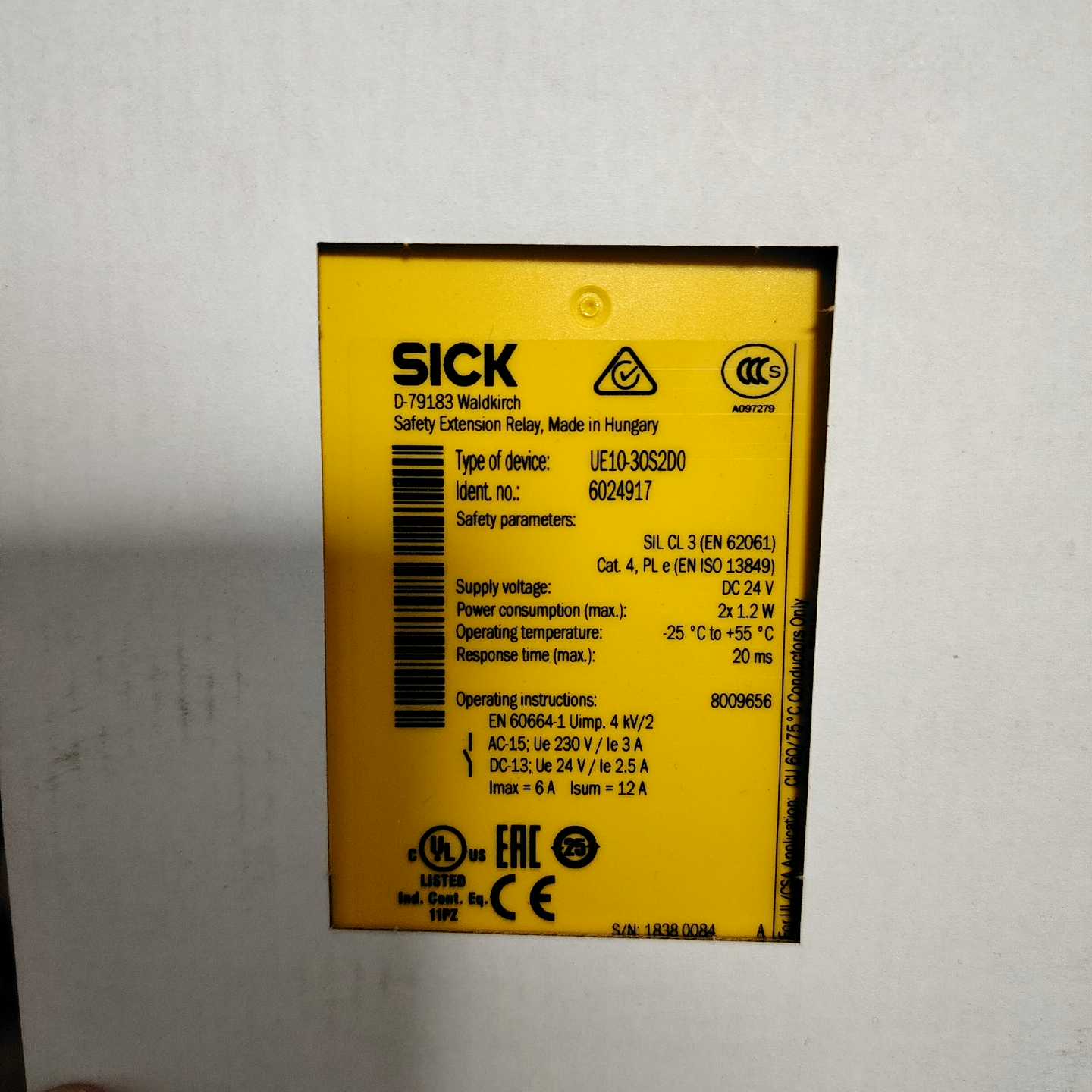 SICK西克 安全继电器UE10-30S2D0--议价商品