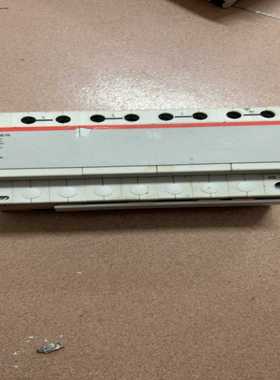 议价ABB3N25－255TS浪涌、防雷保护器。成色如图