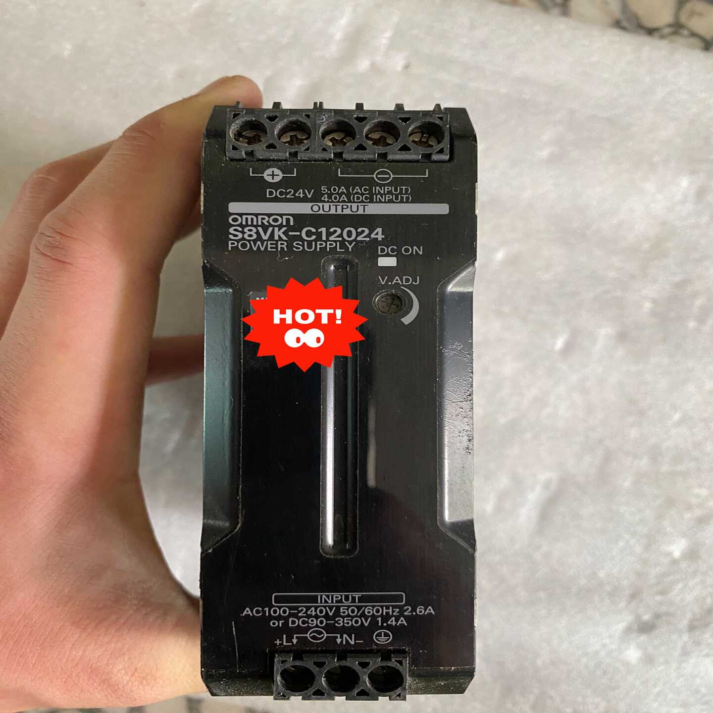 Omron/电源S8VK-C12024成色如图99新，询价