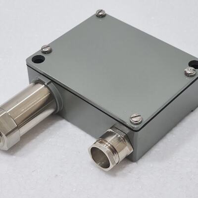 TRAFAG 8202.77.2210 N6.0 NAVITRAG N 8202 PRESSURE TRANSMITTE