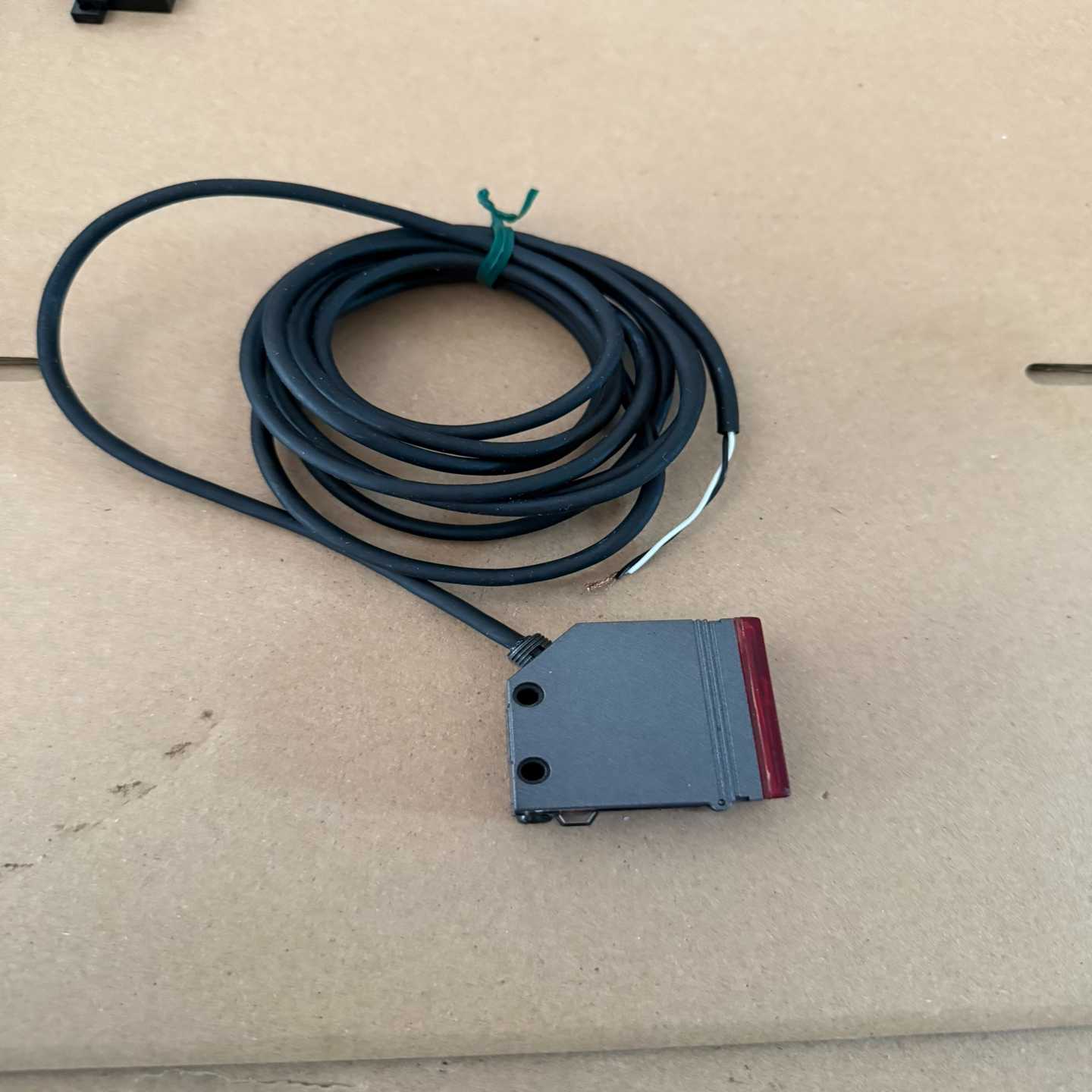 日本SUNX神视RX2-PRVM2光电开关传感器--议价商品