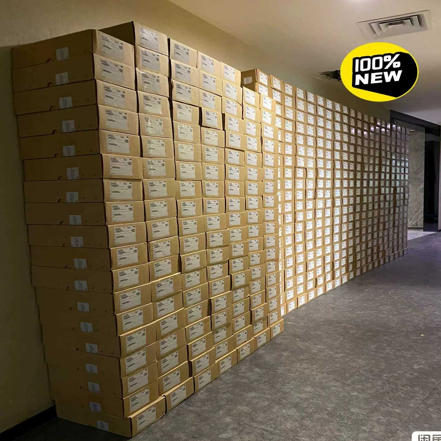 （议价）超聚变2288HV6/5288V6后置硬盘笼；