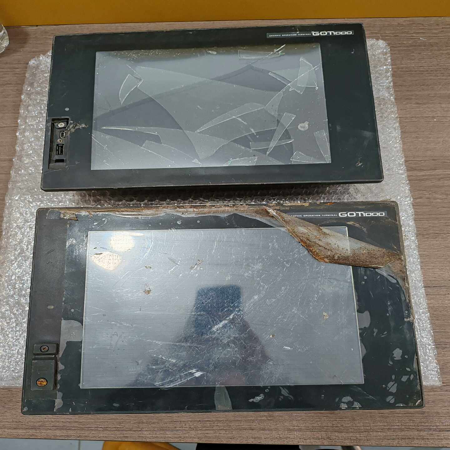 议价三菱触摸屏GT1675M-STBA1388元