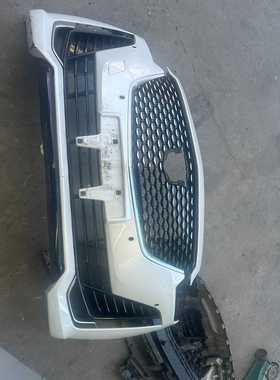 凯迪拉克CT5。23款前杠纯拆，原厂杠白色原车漆--议价商品