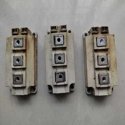 英飞凌ⅠGBT模块3个，型号：FF450R12KT4，成~询价