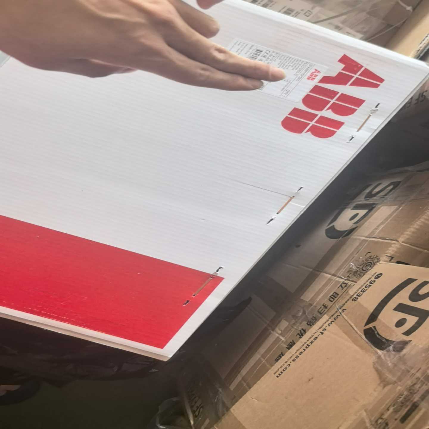 询价ABB软启动器，型号PSTX370-600-70，全新原装正