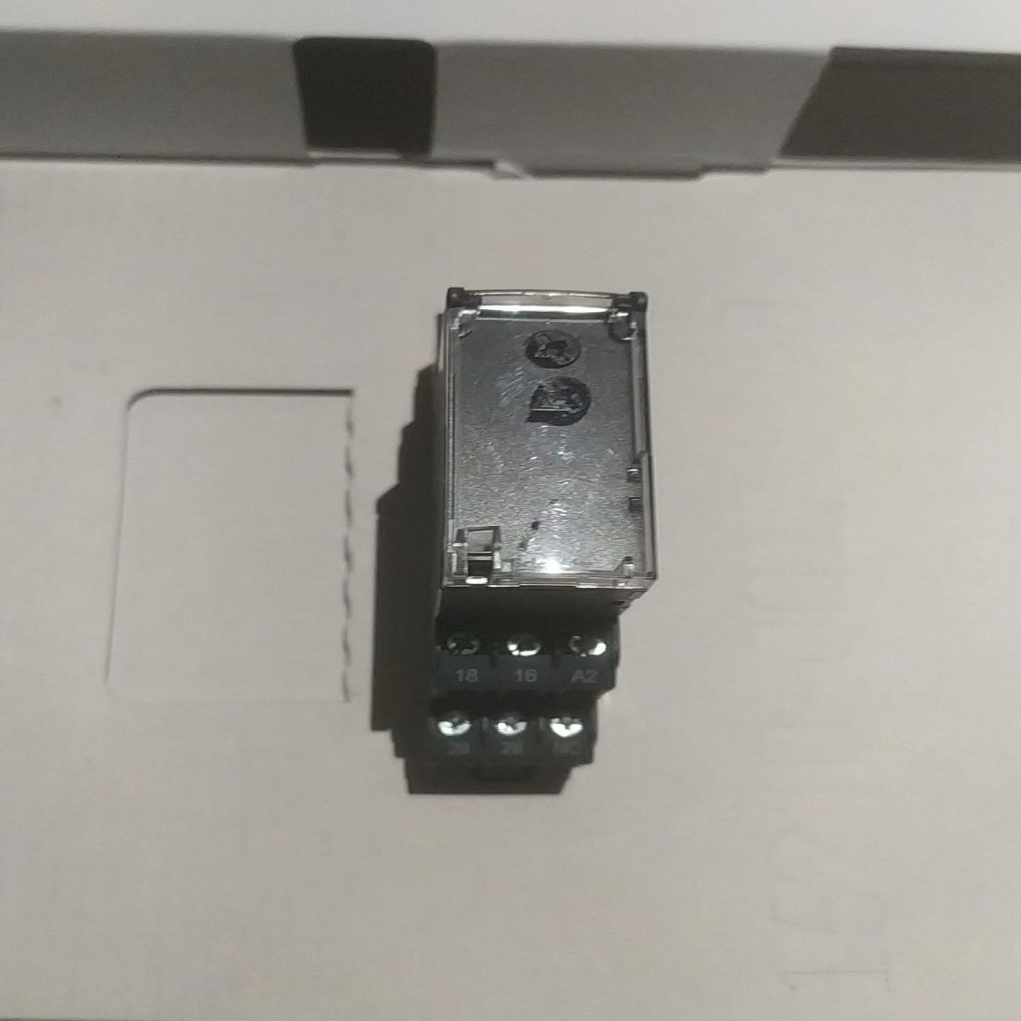 延时继电器，RE22R2KMR。新的未上机，没~询价