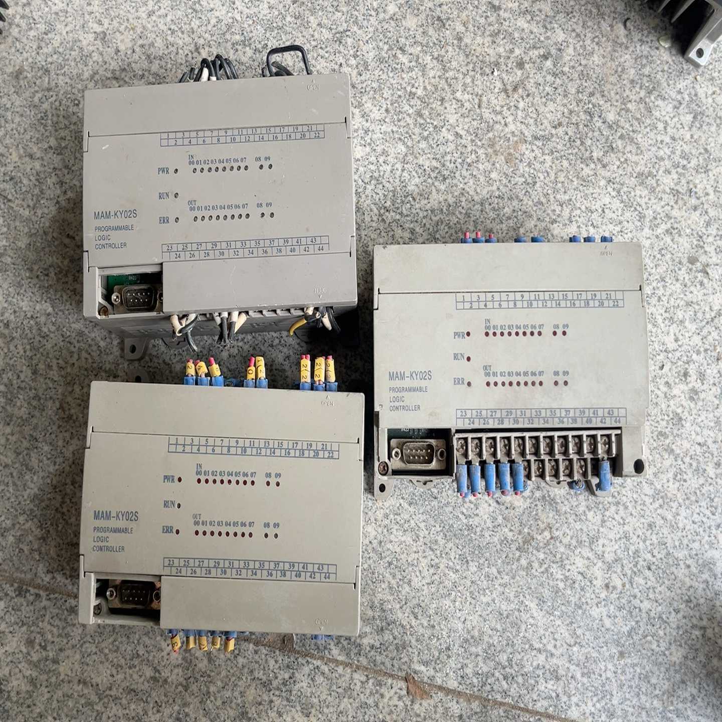 螺杆式空压机PLC型号MAM一KY02S实拍图功能正常--议价商品