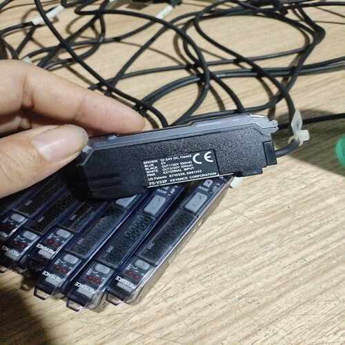 咨询-九成新基恩士放大器FS-V33P供应