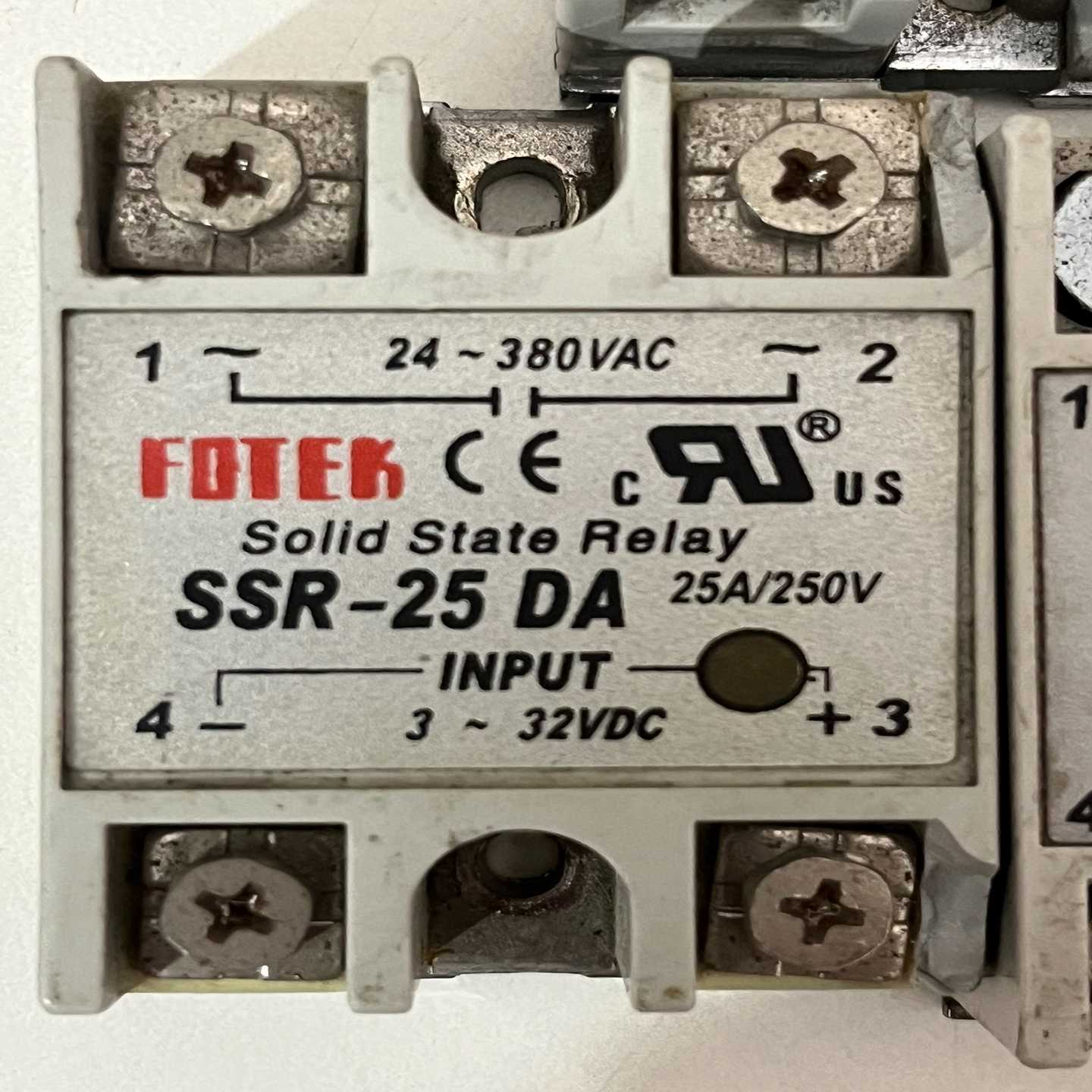 询价-台湾阳明继电器，SSR-10DA，SSR-25DA，实物