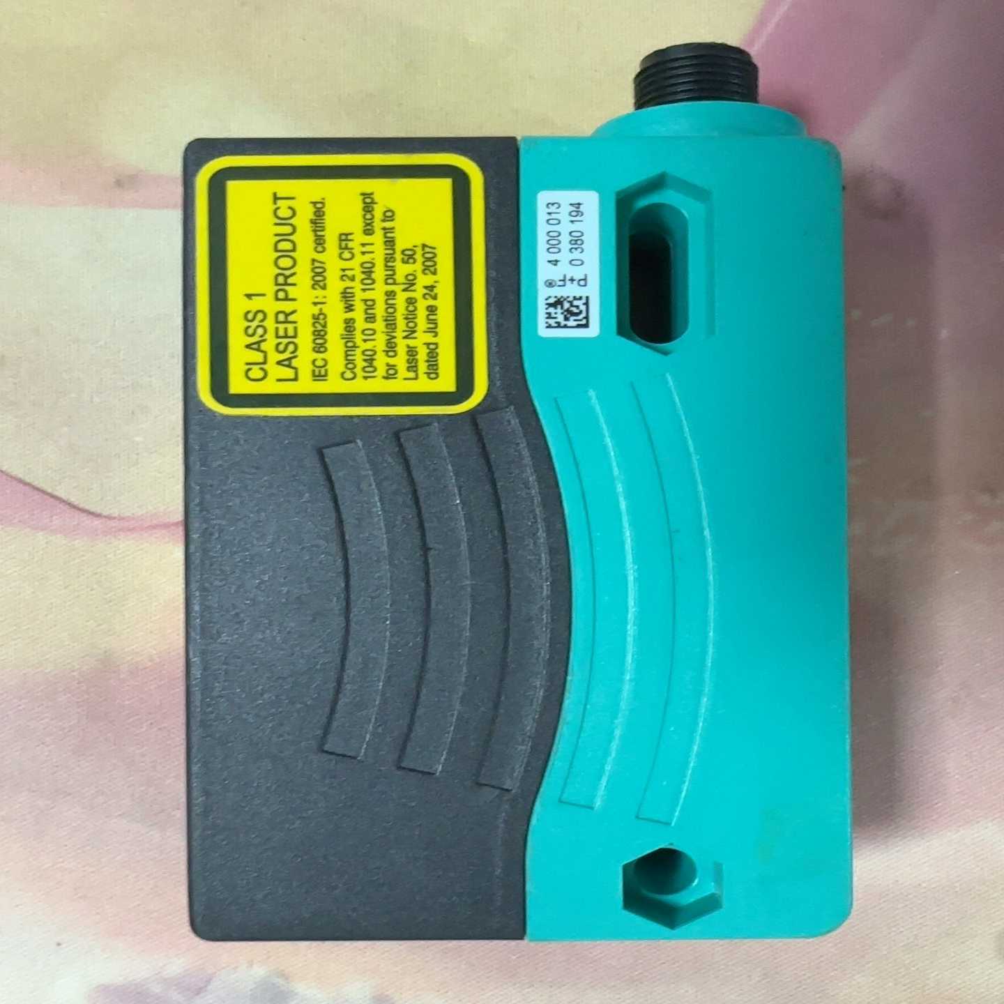 议价倍加福测距传感器VM28-8-L1-IO/7/1