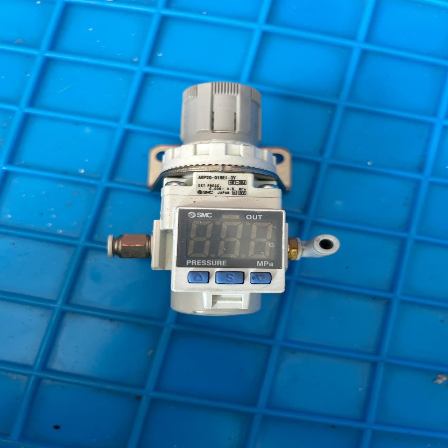 【请询价】SMC调压阀带数显压力表 型号ARP20-01BE1-3Y成
