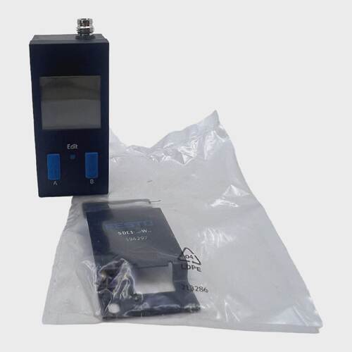 FestoSDE1V1G2W18CPUM8压力传感器1927661巴15...30伏直流