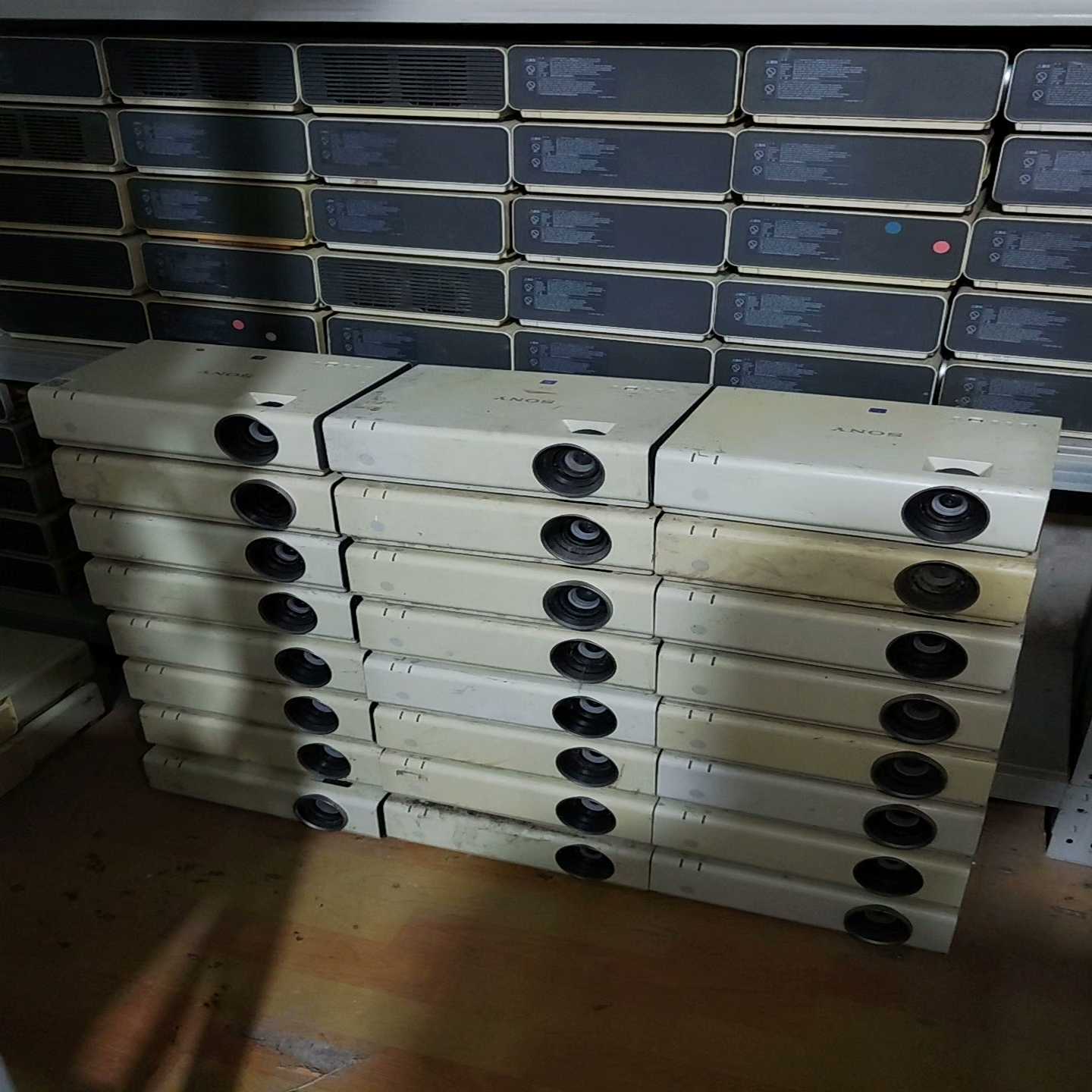 索尼VPL-EX242高清投影机EX241高清投影仪--议价商品