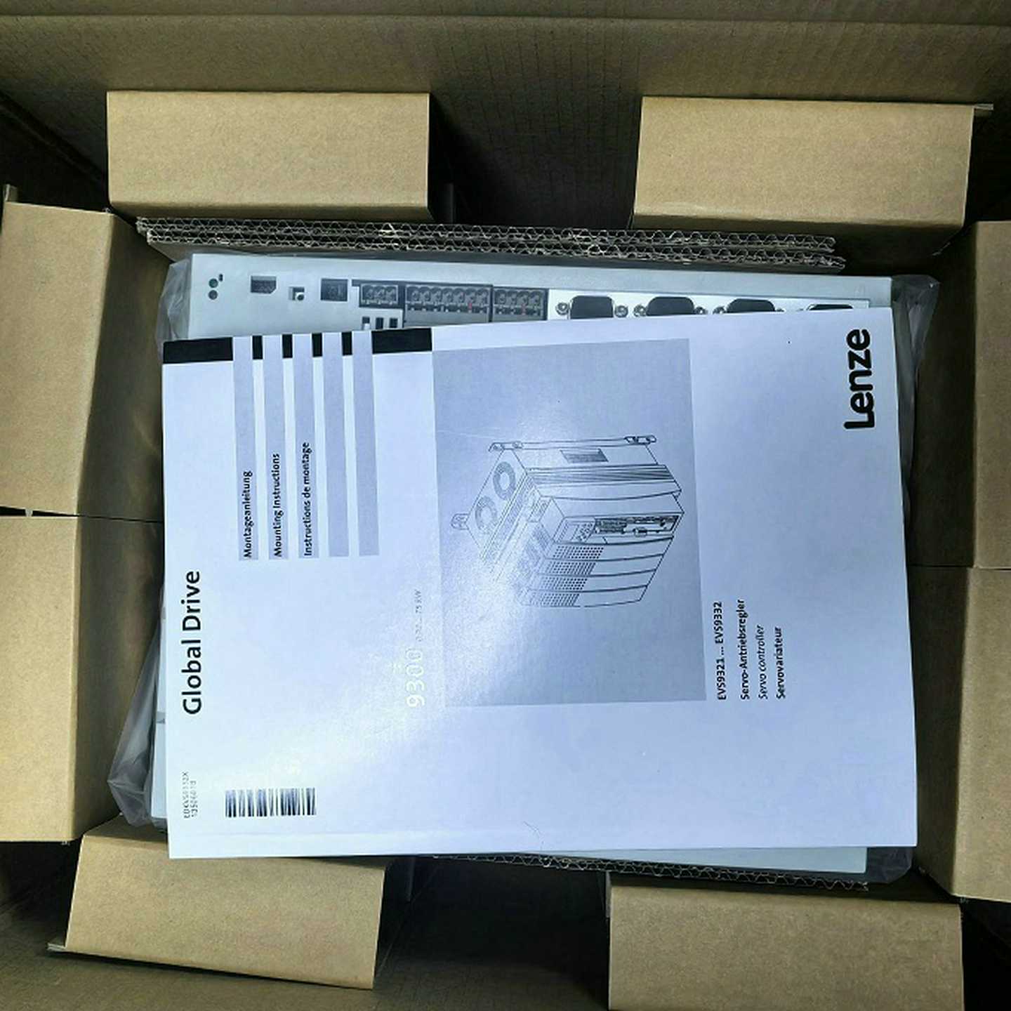 供应Lenze伦茨 EVS9328-CSV003 驱动器质保一年实物拍摄咨询