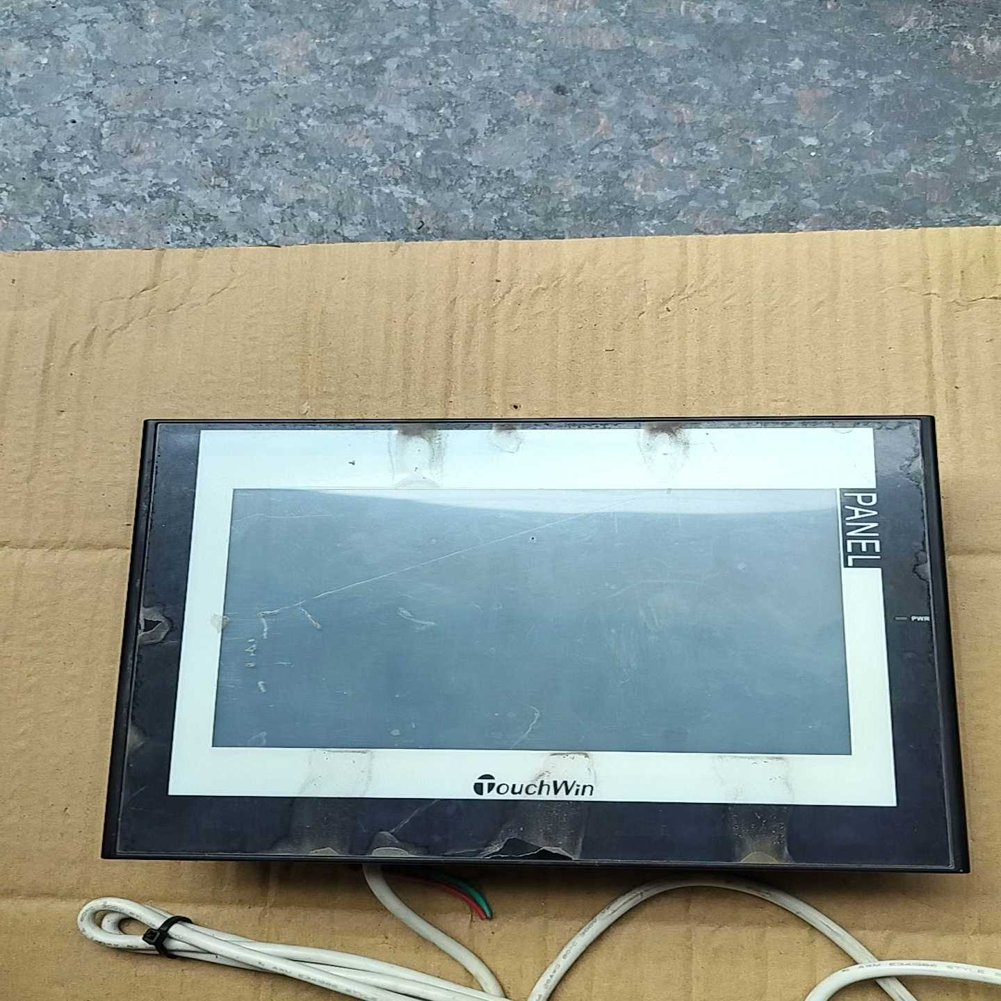 咨询-信捷触摸屏TG765-WX，正常，成色如图，已测试，触摸