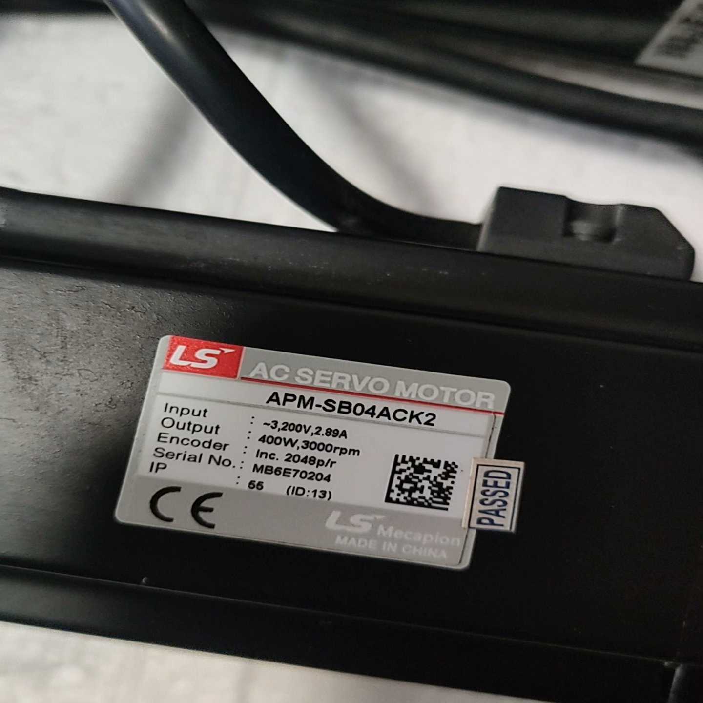 LS伺服电机APM-SB04ACK2，400W功率，3000--议价商品